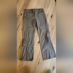 Athleta Khaki Cargo Pants